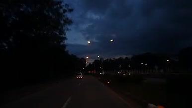 傍晚行车夜景灯光拍摄延时街景回家视频的预览图